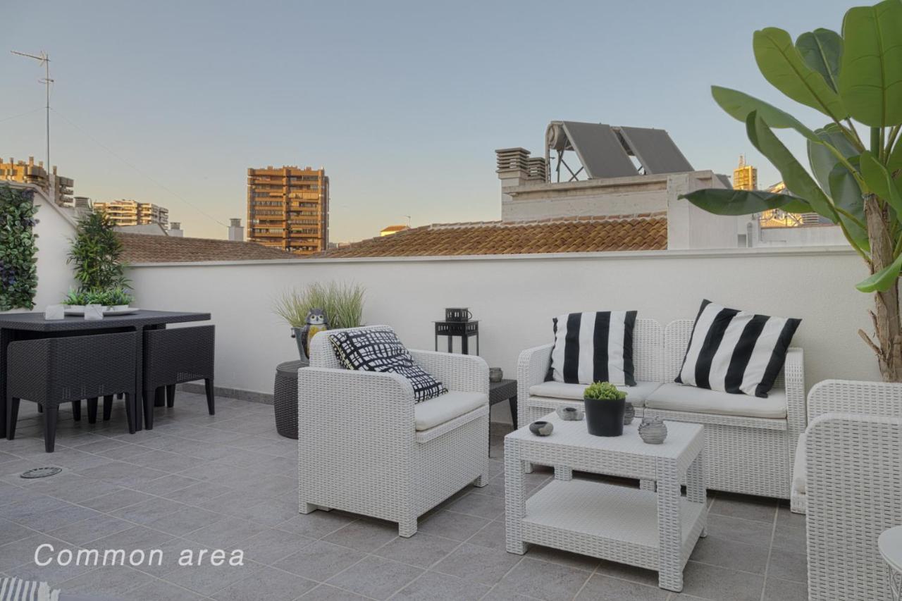 Caleta Homes - Ancha Del Carmen Malaga Zewnętrze zdjęcie